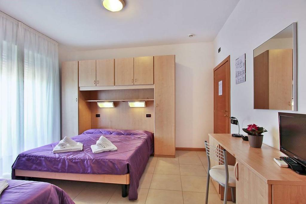 Hotel Carla Λινιάνο Σαμπιαντόρο Εξωτερικό φωτογραφία