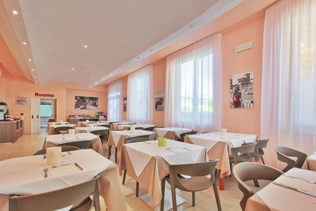 Hotel Carla Λινιάνο Σαμπιαντόρο Εξωτερικό φωτογραφία